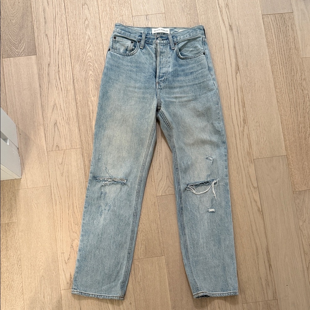 Denim Forum Light Blue “Joni High Rise Loose” Jeans - size 24, 29L
